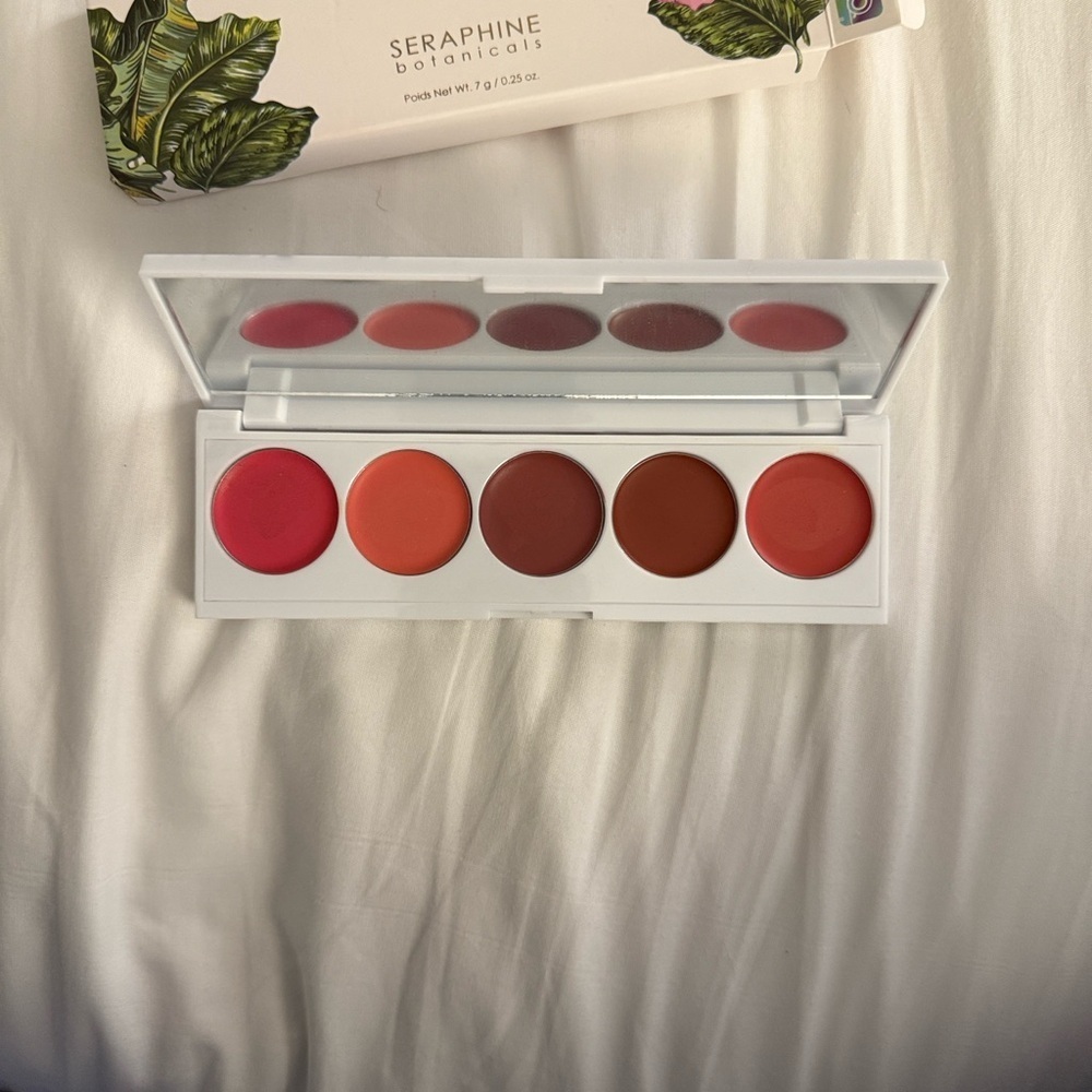 Seraphine Botanicals Rhubarb + Rose Creamy Lip & Cheek Palette new in box - Picture 4 of 5